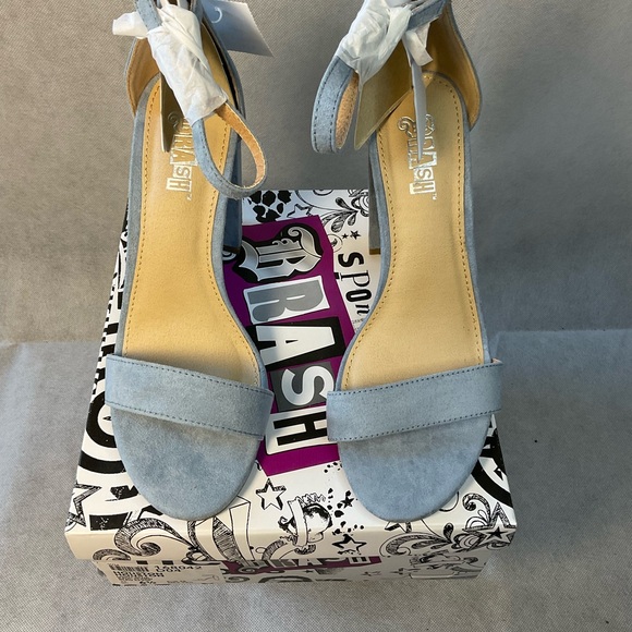Brash Shoes - Brash Light Blue Suede Heels- New- Size 6.5